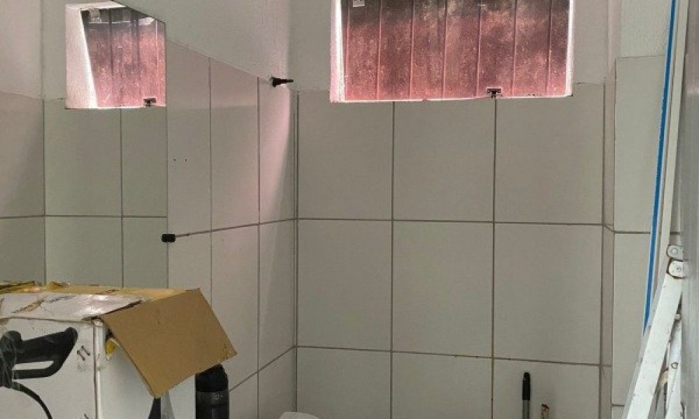 Prédio Comerical Com 3 Pavimentos