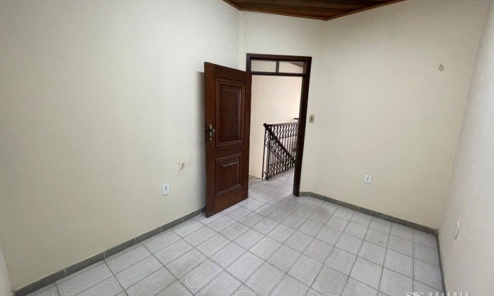 Casa de 2 Pavimentos