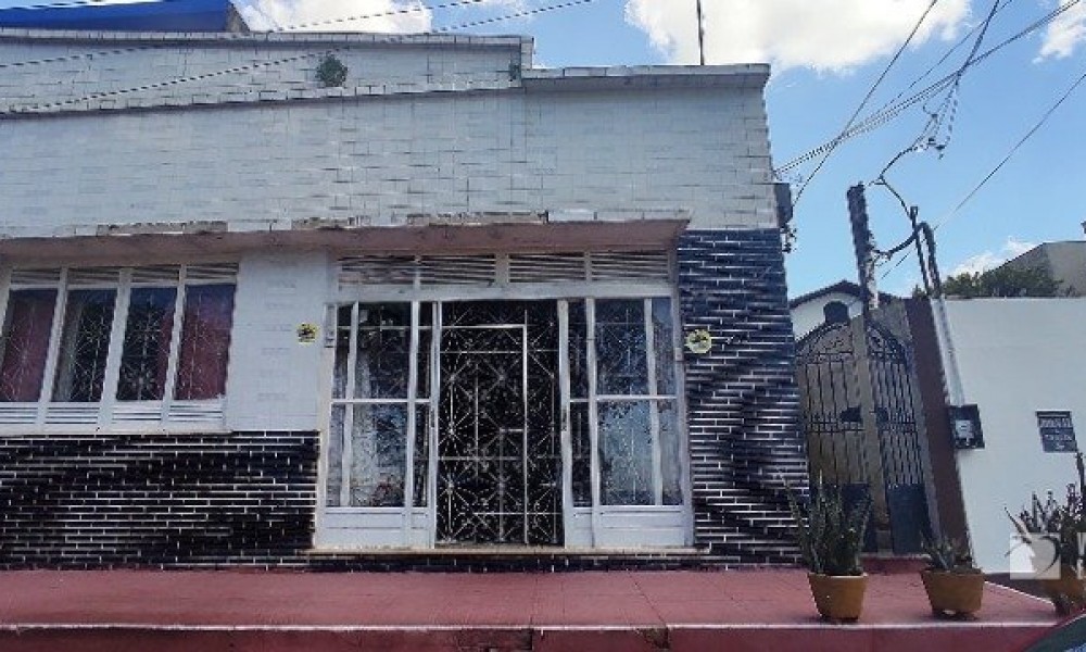 Casa Com Quintal 