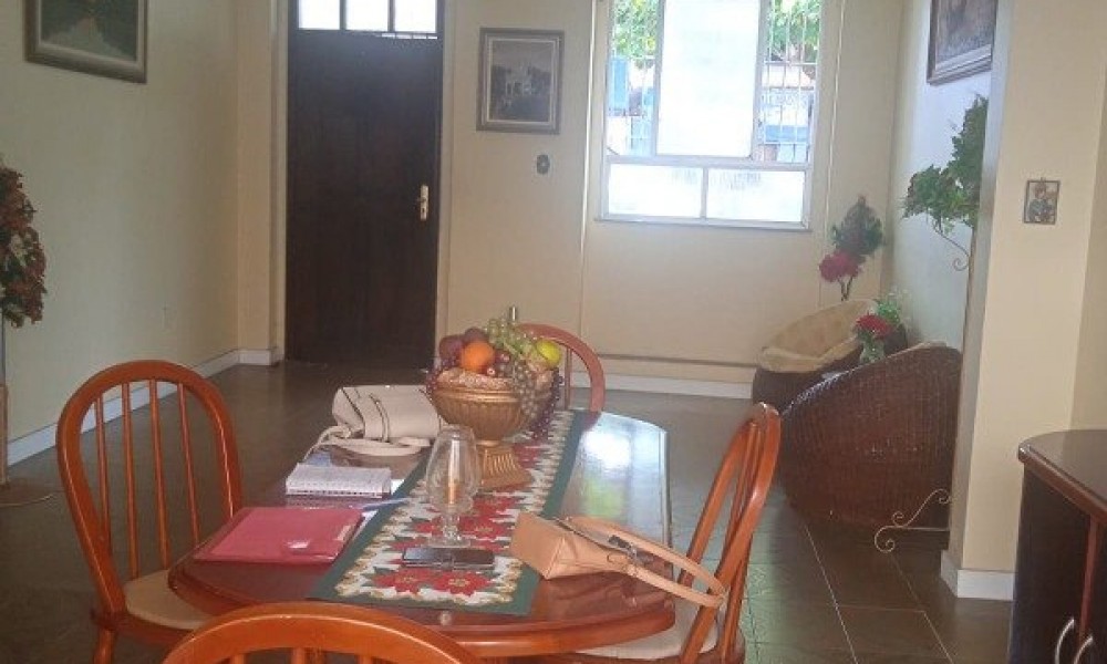 Casa Com 02 Pavimentos