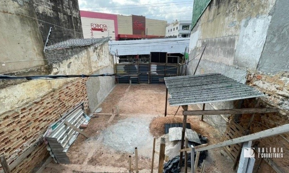 Terreno Com Edificação