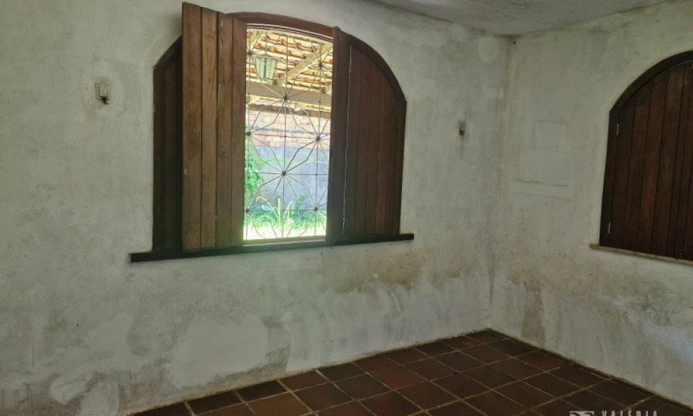 Terreno Com Edificação