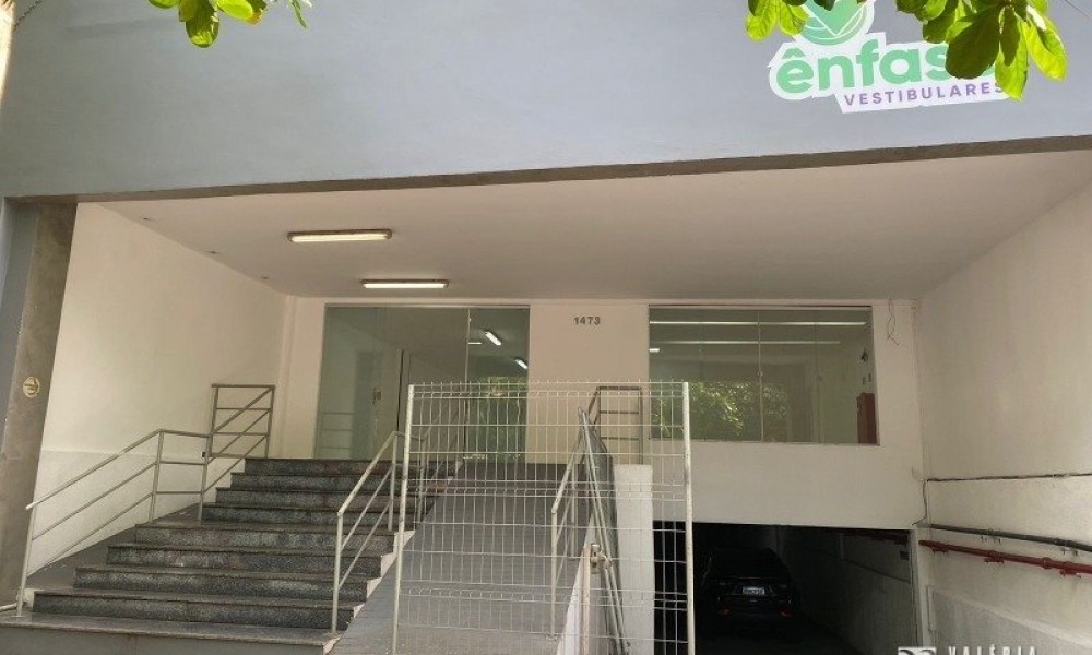 Prédio Comerical Com 3 Pavimentos