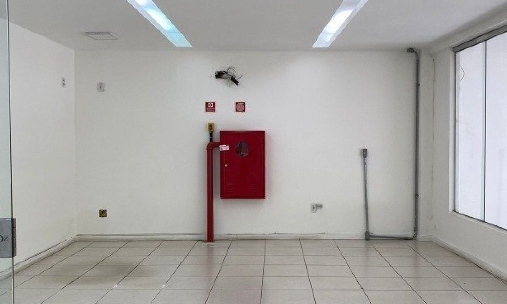 Prédio Comerical Com 3 Pavimentos