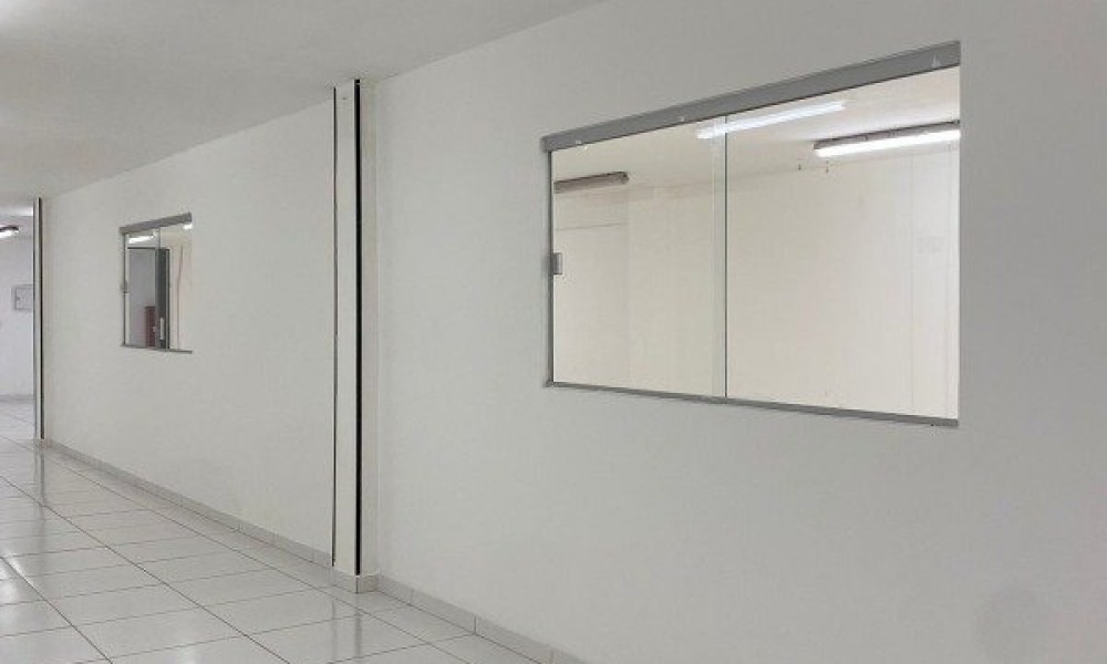 Prédio Comerical Com 3 Pavimentos