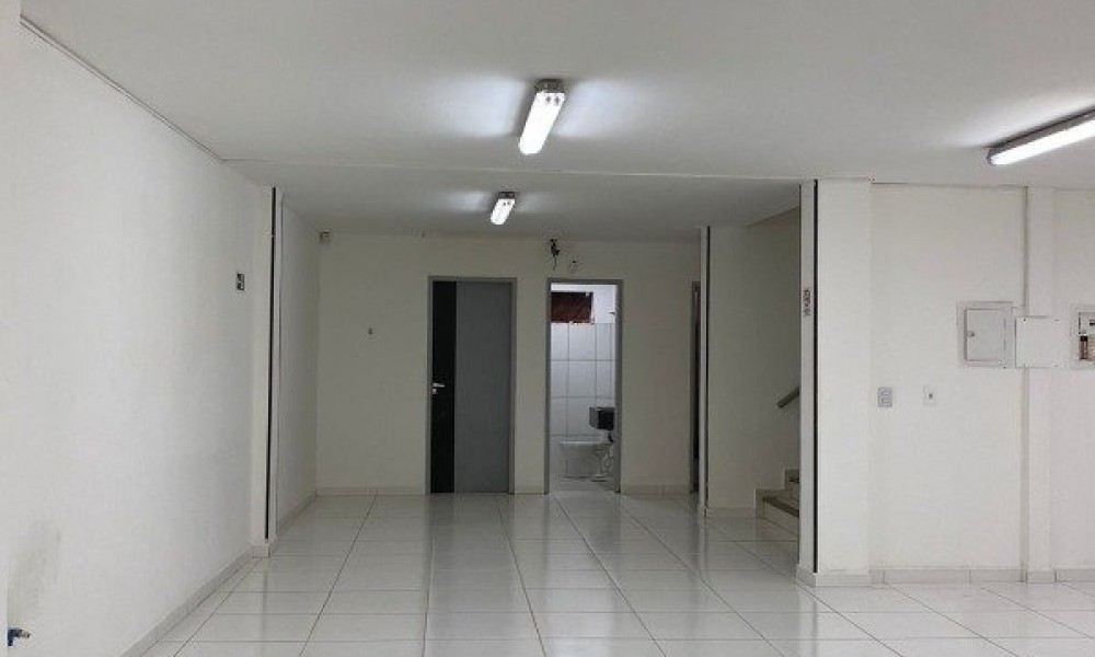 Prédio Comerical Com 3 Pavimentos