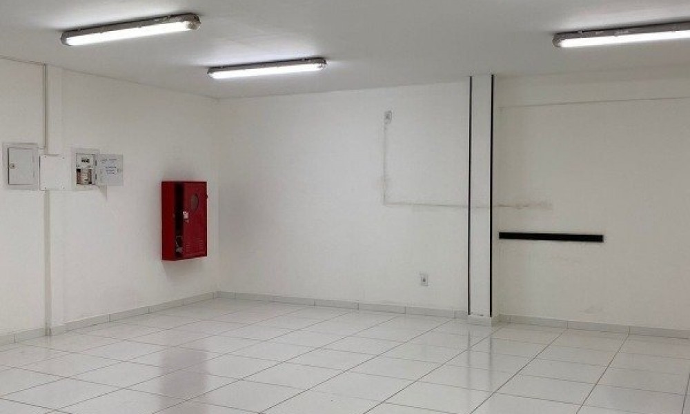 Prédio Comerical Com 3 Pavimentos