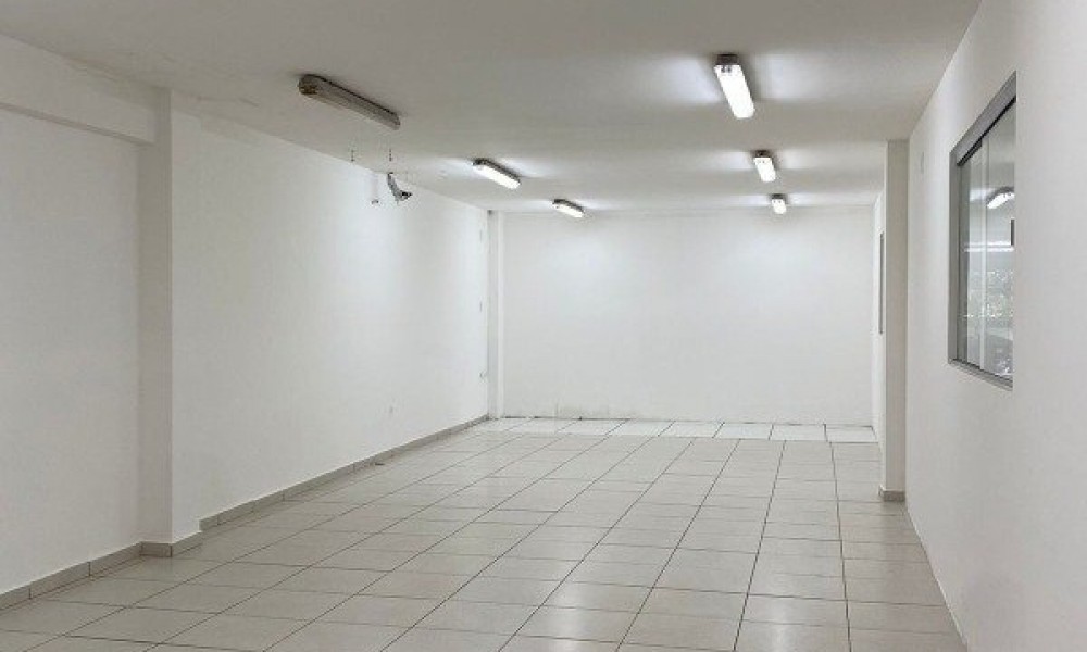 Prédio Comerical Com 3 Pavimentos