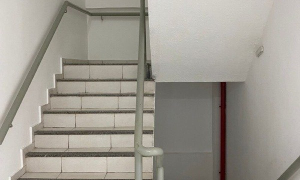 Prédio Comerical Com 3 Pavimentos