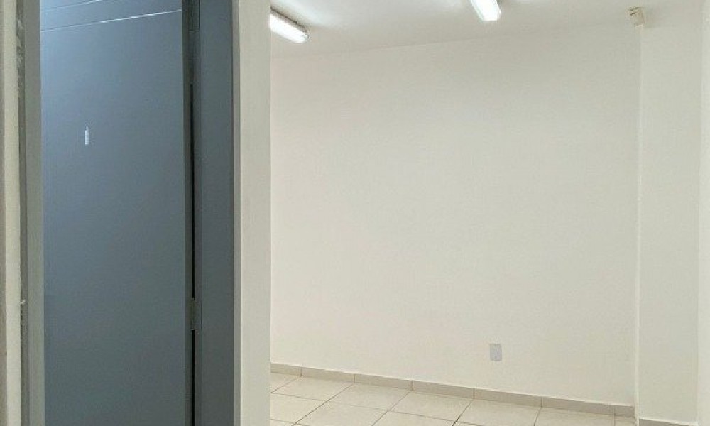 Prédio Comerical Com 3 Pavimentos