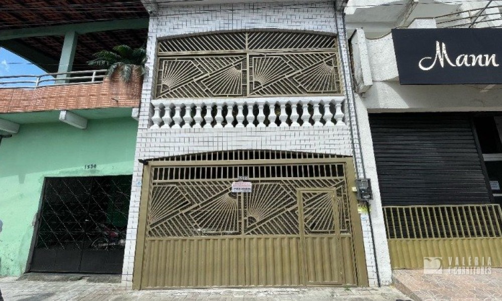 Casa Com 3 Pavimentos