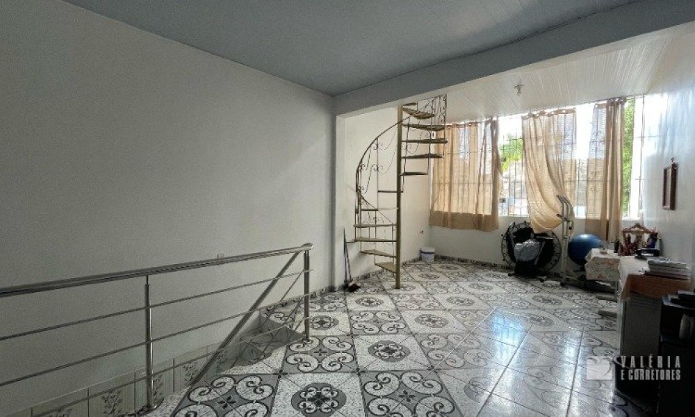 Casa Com 3 Pavimentos