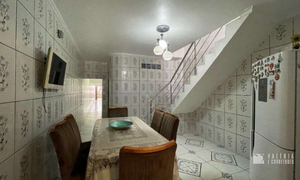 Casa Com 3 Pavimentos