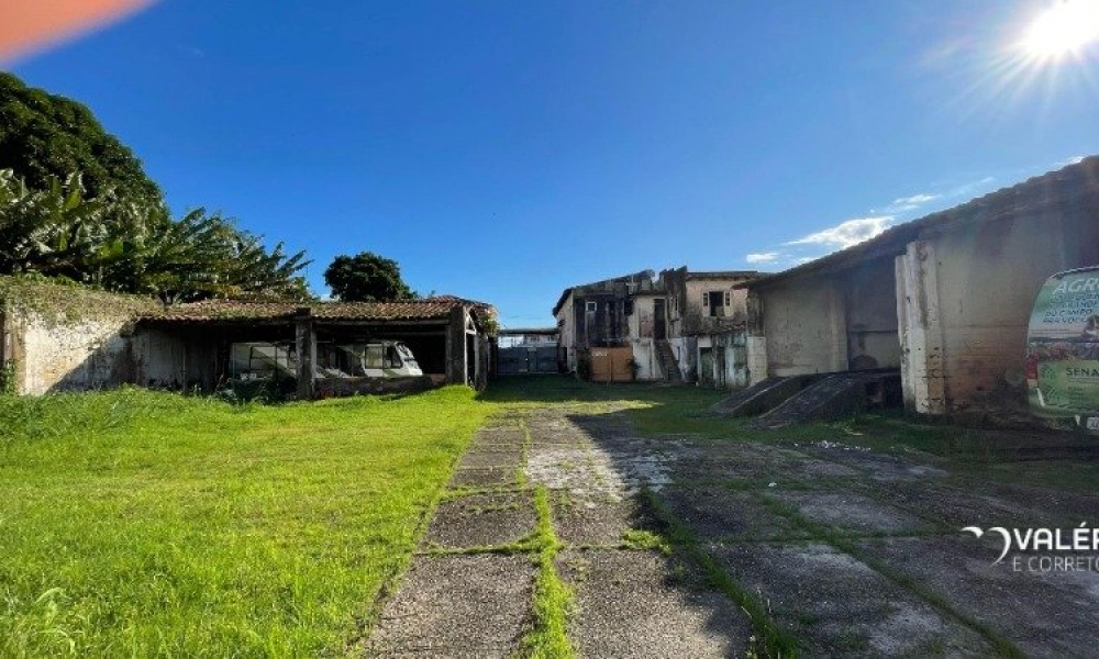 Terreno Com Edificação