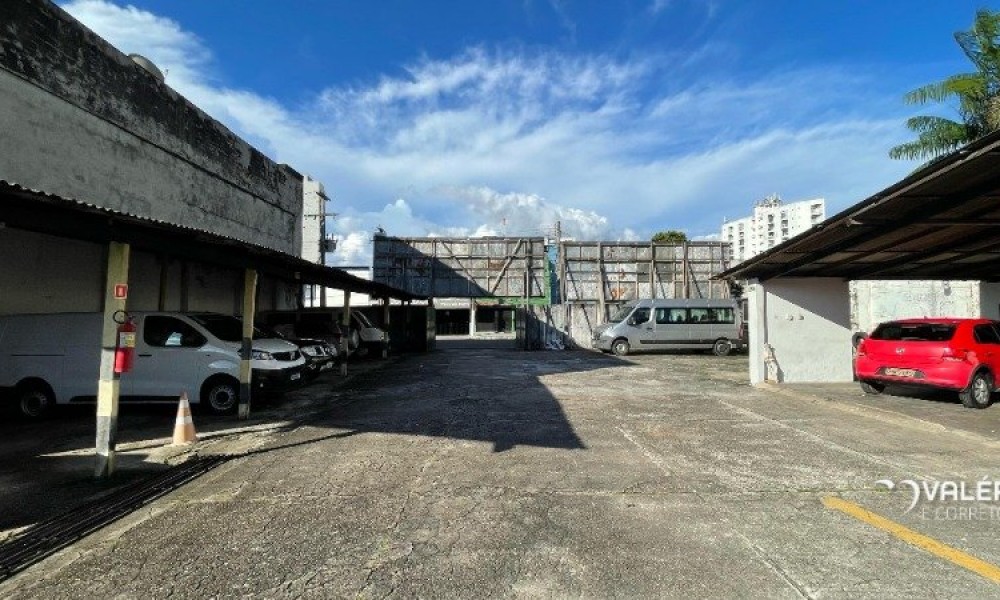 Terreno Com Edificação