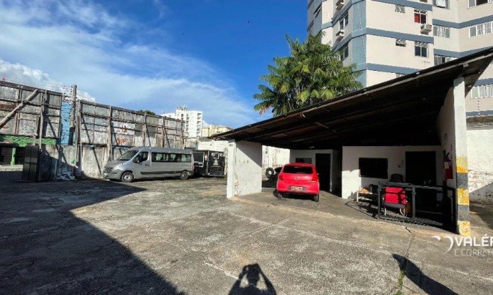 Terreno Com Edificação