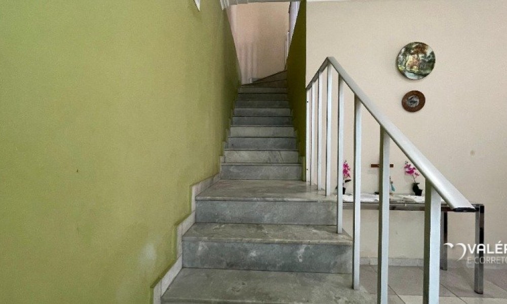 Casa Com 2 Pavimentos