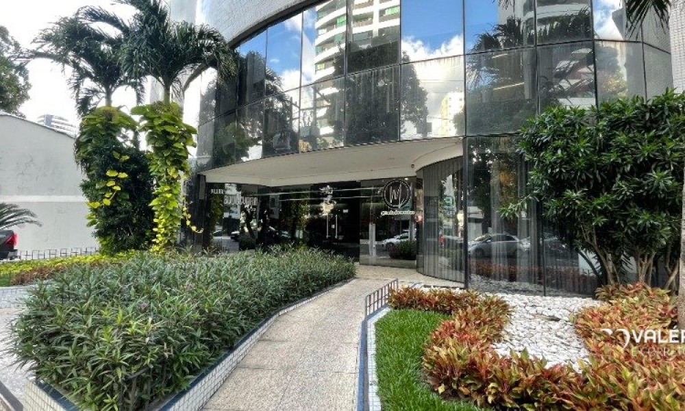 VILLAGE BOULEVARD