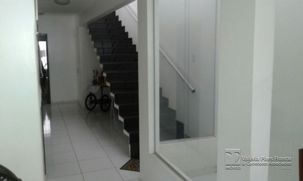 Casa Em Alameda