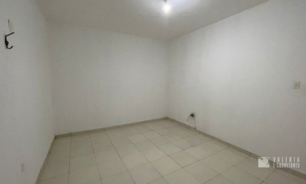 APARTAMENTO NOS ALTOS