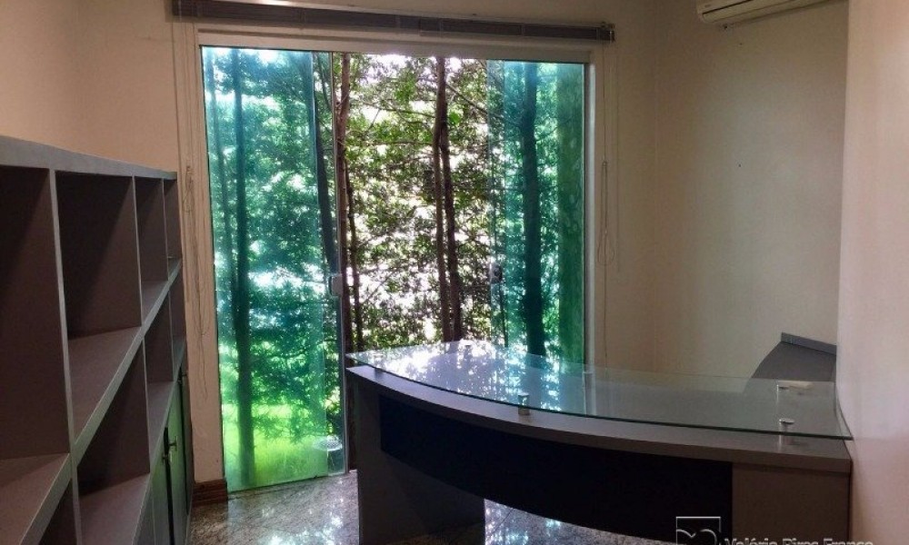 Cond. Cristal Ville