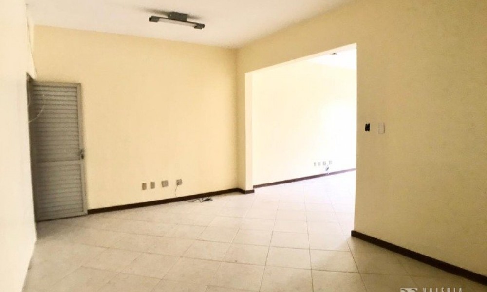 Casa Comercial