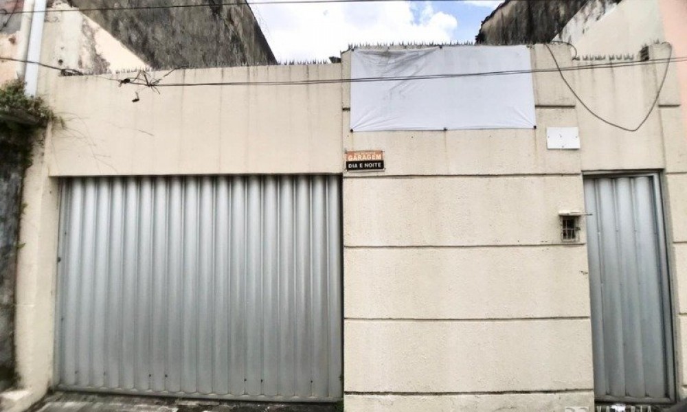 Casa Comercial