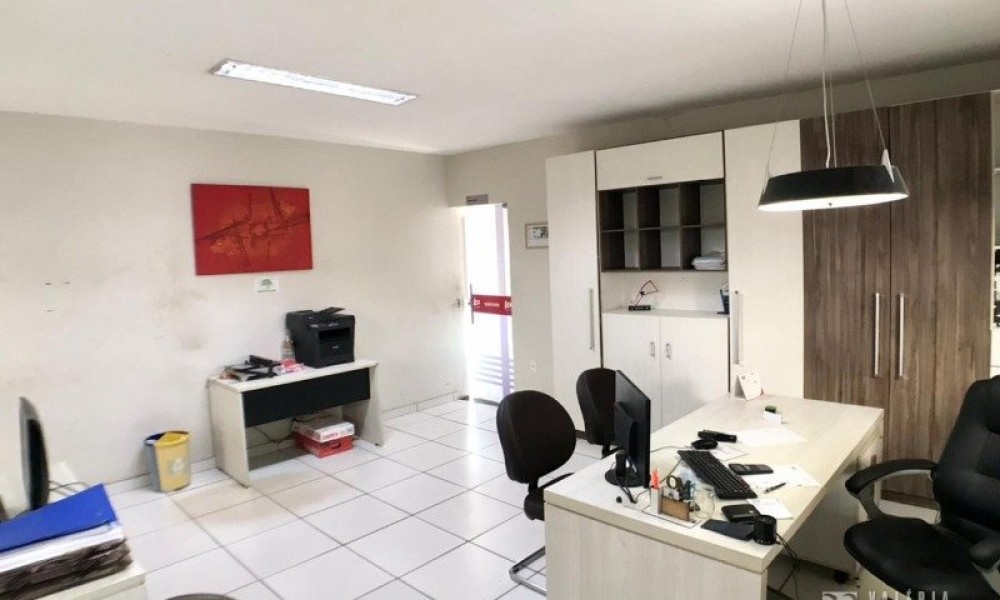 Galpão Com Prédio Comercial