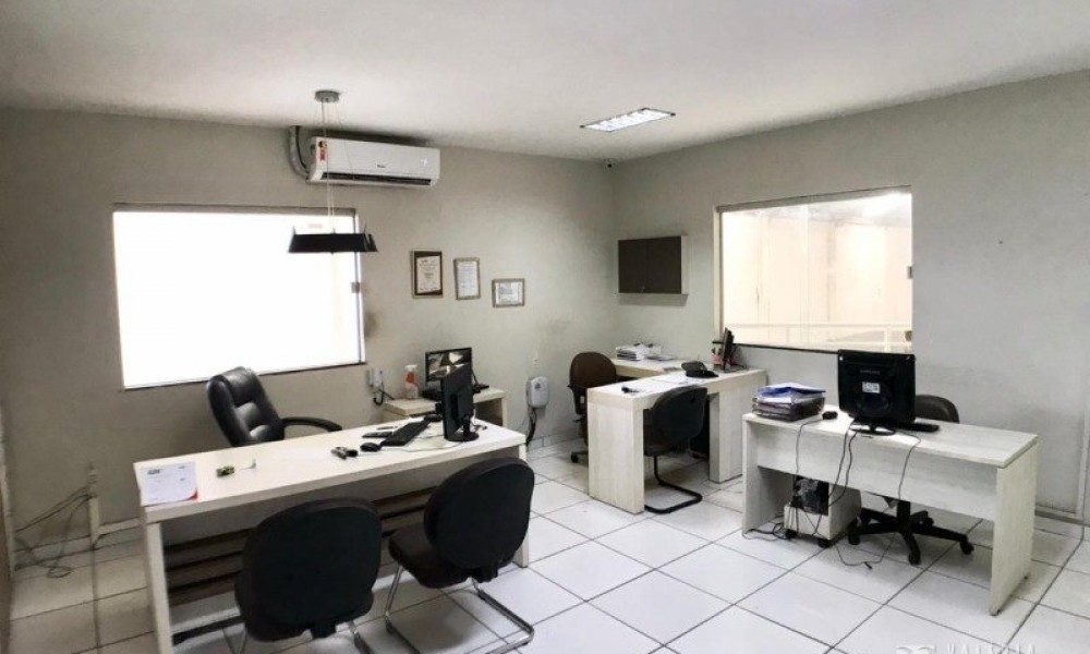 Galpão Com Prédio Comercial
