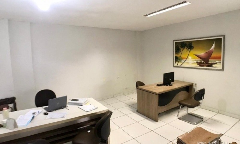 Galpão Com Prédio Comercial