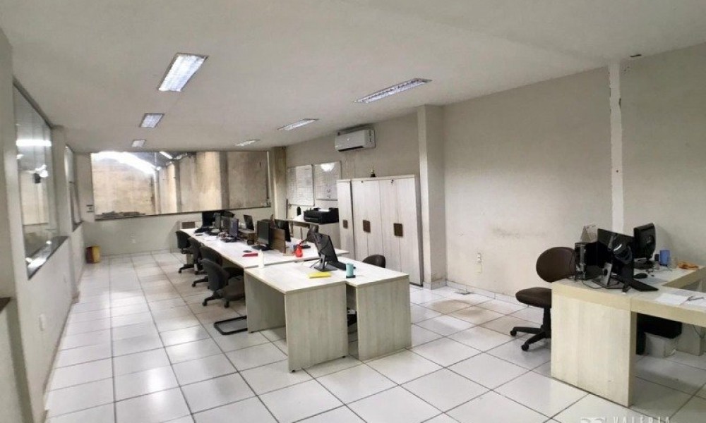 Galpão Com Prédio Comercial