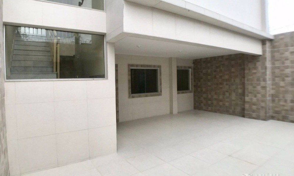 Casa Com 02 Pavimentos 