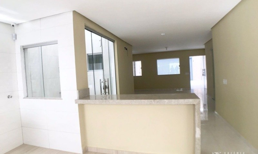Casa Com 02 Pavimentos 