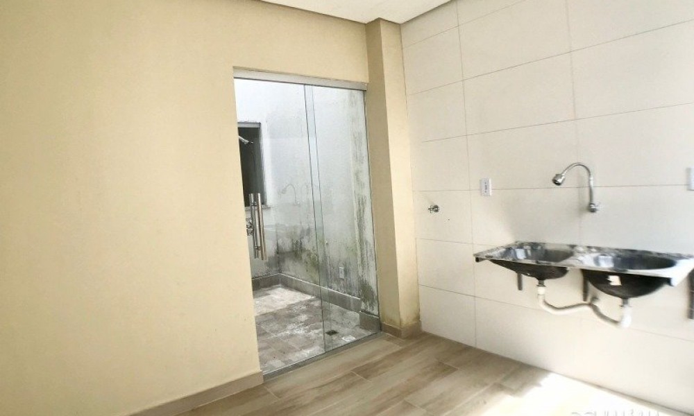 Casa Com 02 Pavimentos 
