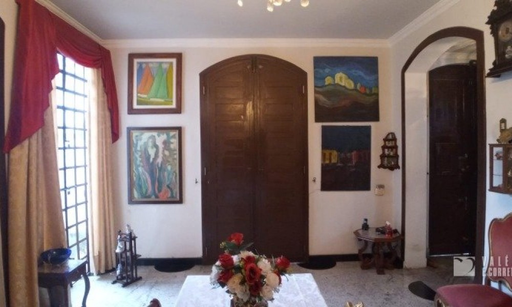 Casa de 2 Pavimentos 