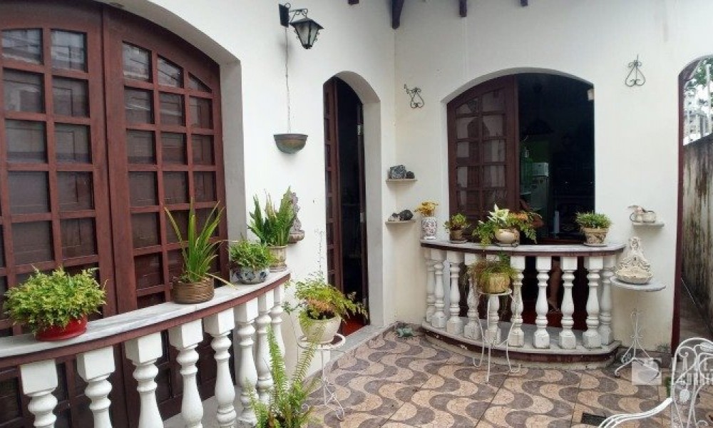 Casa de 2 Pavimentos 