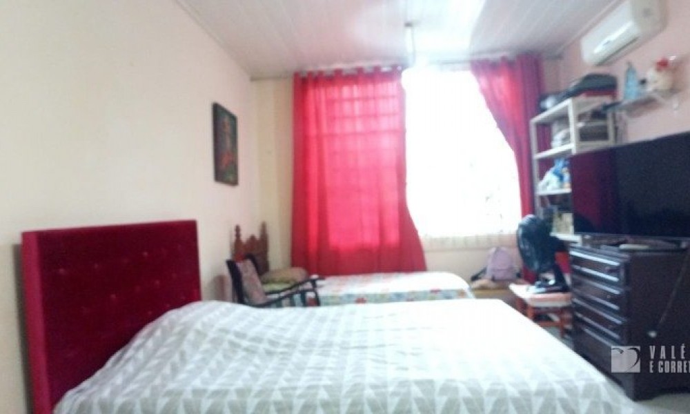 Casa de 2 Pavimentos 