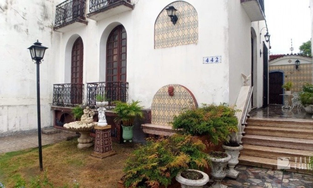 Casa de 2 Pavimentos 