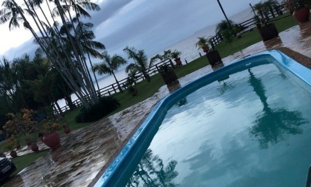 Sítio Em Outeiro 