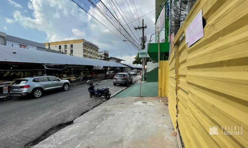 Terreno Com Edificação