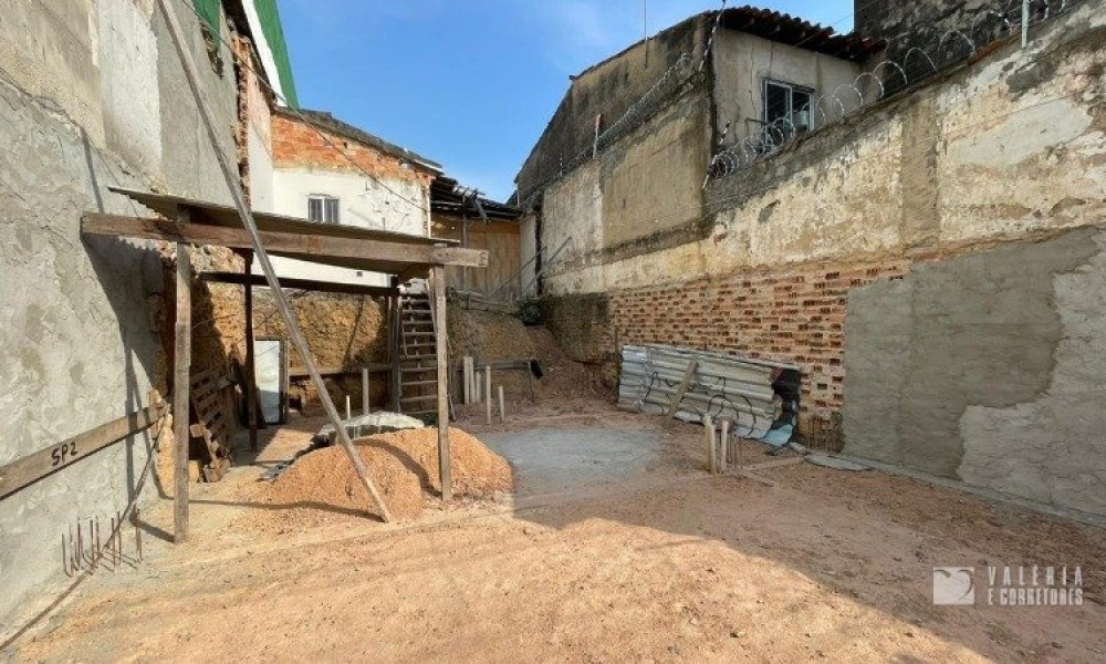 Terreno Com Edificação