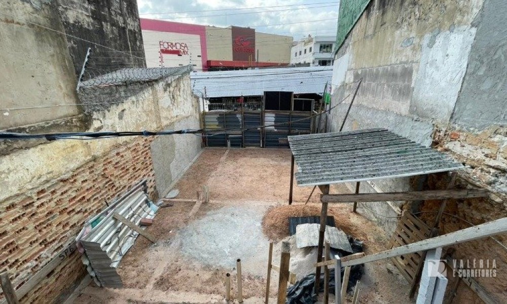 Terreno Com Edificação
