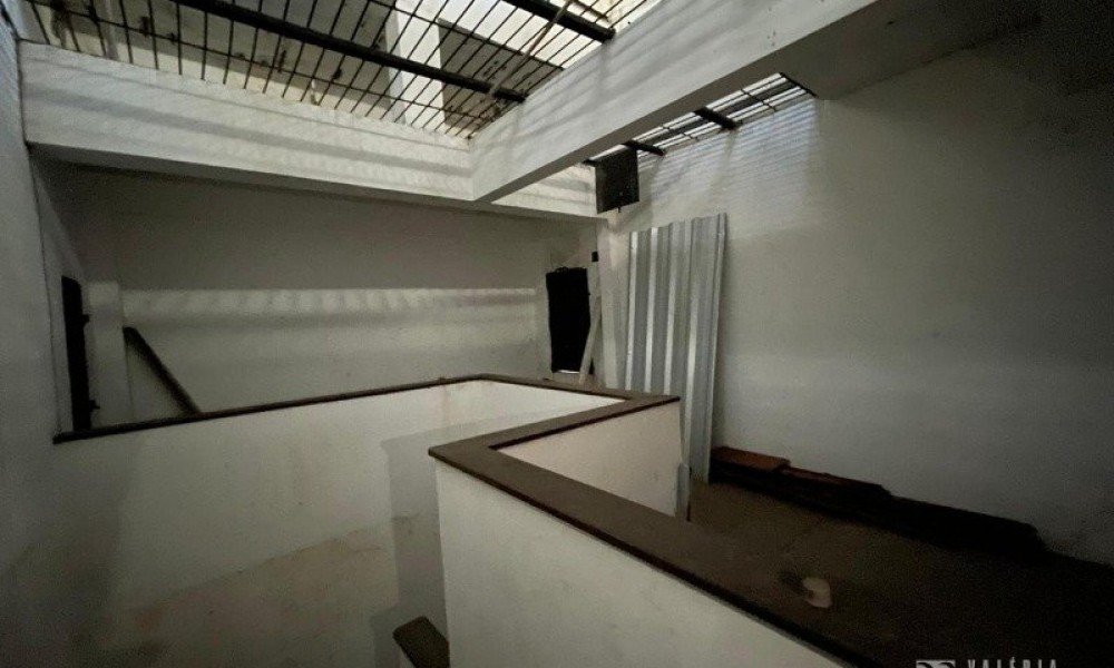 Prédio Comercial Altos