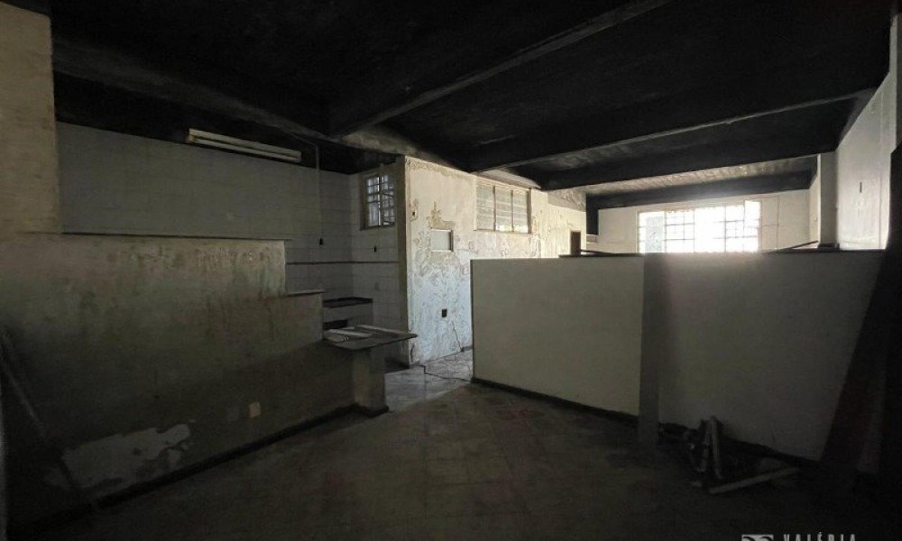 Prédio Comercial Altos