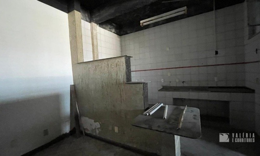 Prédio Comercial Altos