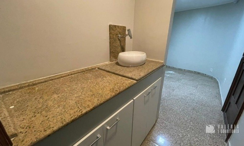 Salas Em Prédio Comercial