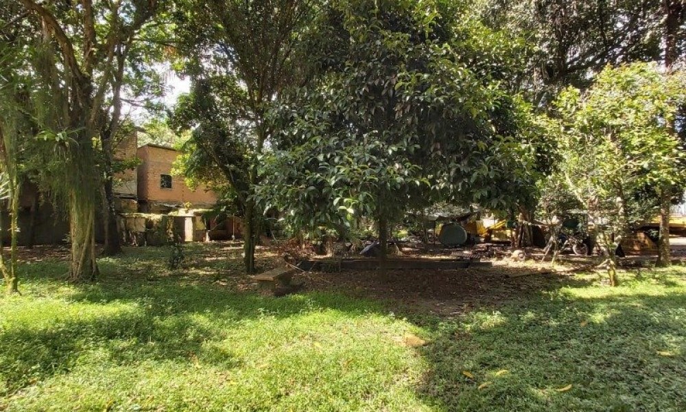 Terreno Com Edificação
