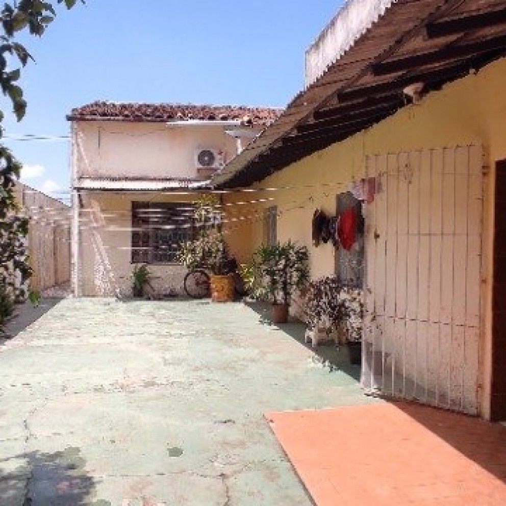 Casa Com Quintal 