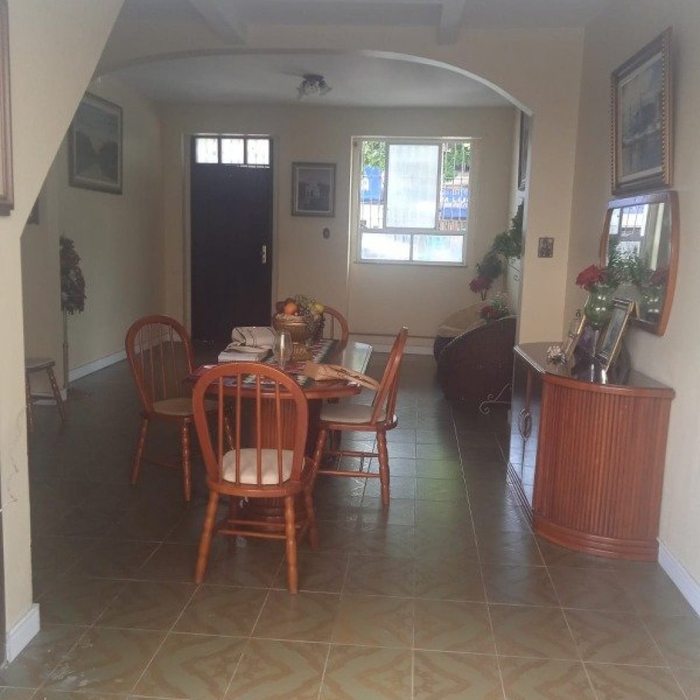 Casa Com 02 Pavimentos