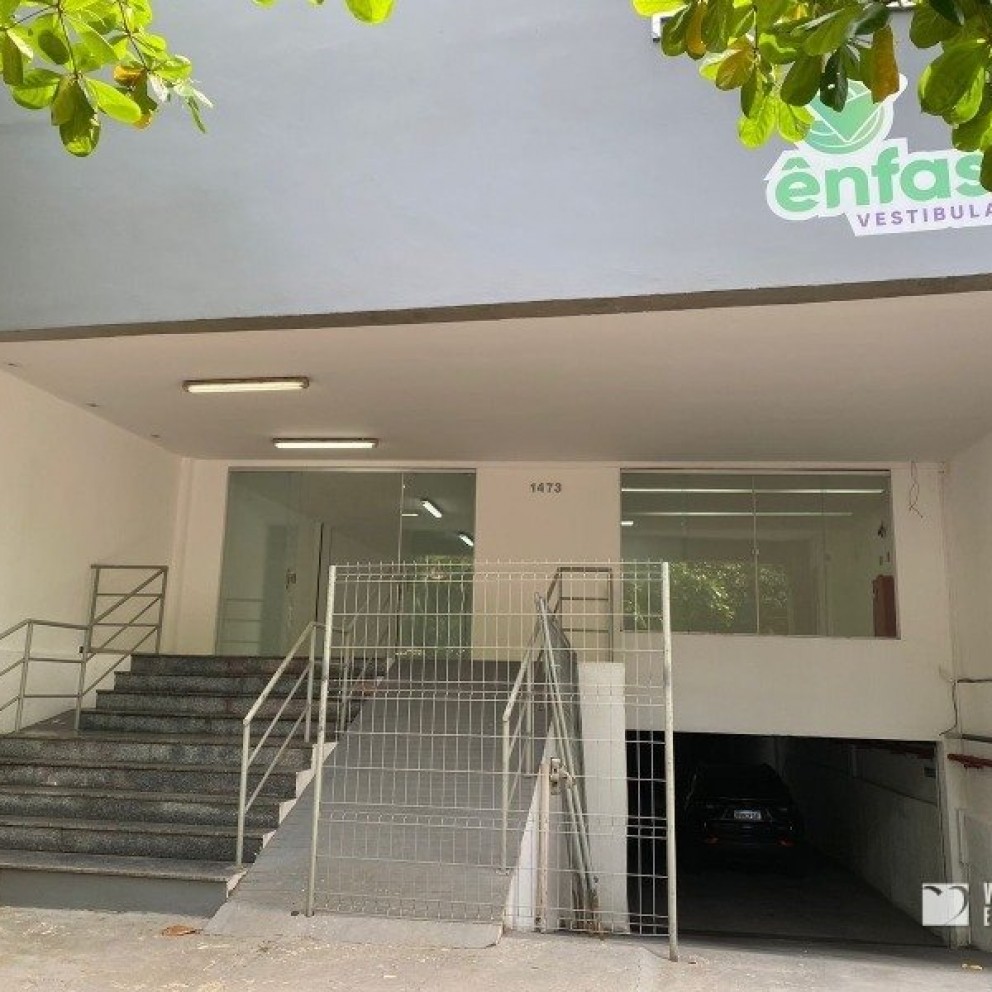Prédio Comerical Com 3 Pavimentos